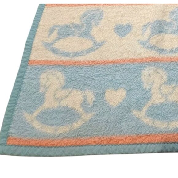 Vintage‎ Blue Rockinghorse Baby Blanket Hearts Acryl Velours Biederlack USA Made - Picture 3 of 7